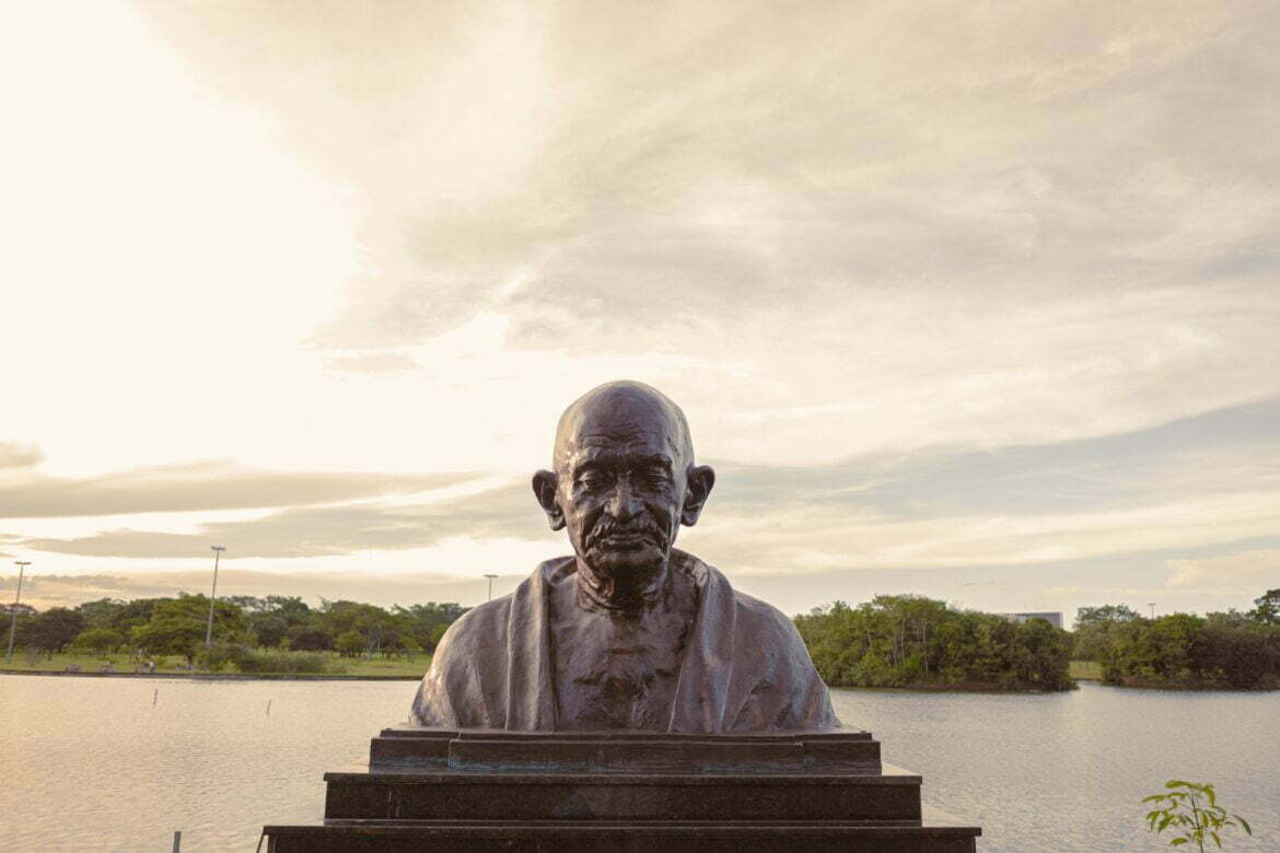 pexels-media-9304308 Gandhi jayanti quotes| Gandhi jayanti shayari